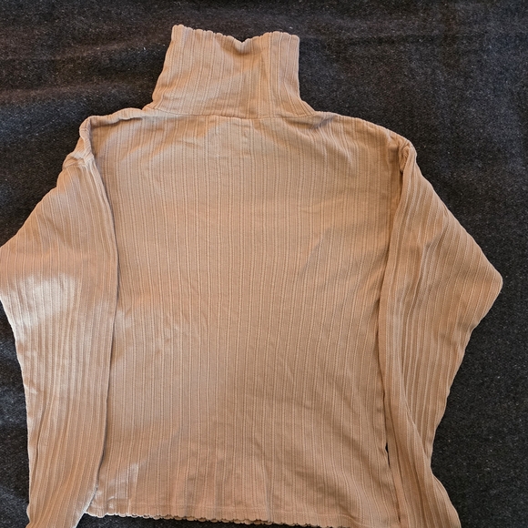 Rudy Jude Beige Ribbed Long Sleeve Top - Picture 2 of 7